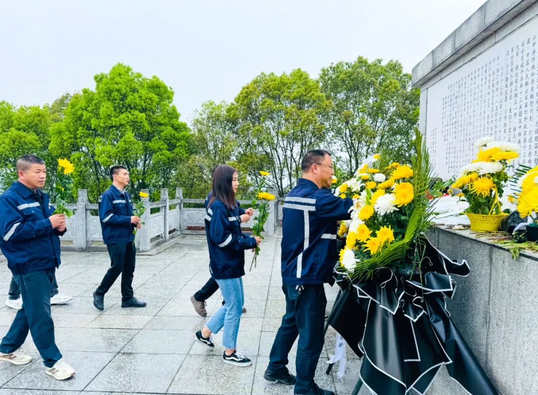 在緬懷中汲取奮進(jìn)力量！這場主題黨日活動“走心”更“入心”！(圖4)