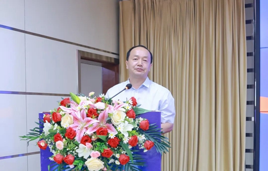 增值引領(lǐng)共贏疆來！2024宜化宜冠滴品牌戰(zhàn)略發(fā)布會在新疆輪臺縣成功舉行(圖3)