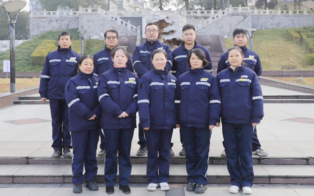 喜報！全國表彰，股份公司猇亭片區(qū)電解四班榜上有名！