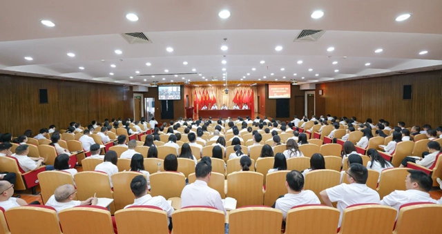 宜化集團召開一季度生產(chǎn)經(jīng)營分析總結會